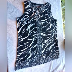 Dana Buchman | sleeveless zebra print tunic top with abstract border
